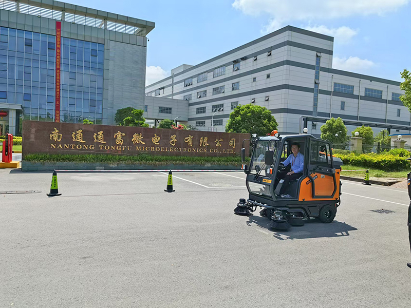 驾驶式扫地车,封闭扫地机,工业扫地车,小区扫地车