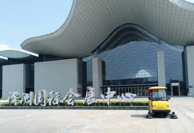 潭州国际会展中心中型扫地车MN-E800