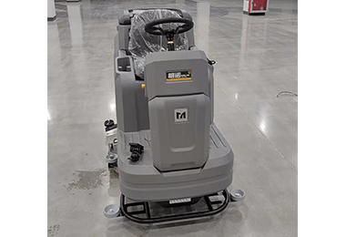 园区厂房地面驾驶式洗地机MN-V75案例